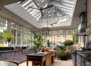 طراحی سقف شیشه ای آشپزخانه